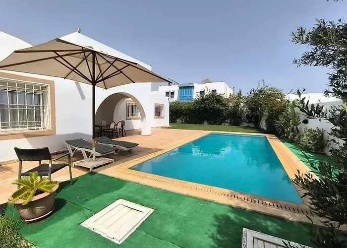 Villa Shark